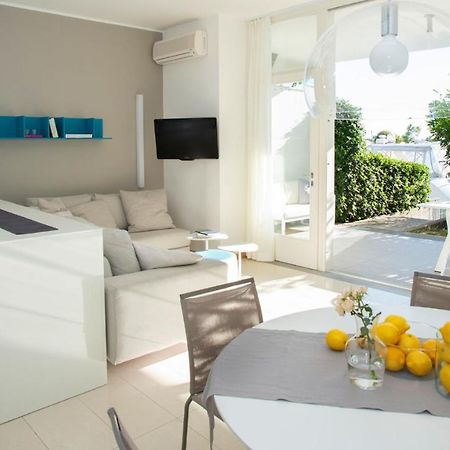 Marina Uno View Apartment Линьяно-Саббьядоро Экстерьер фото
