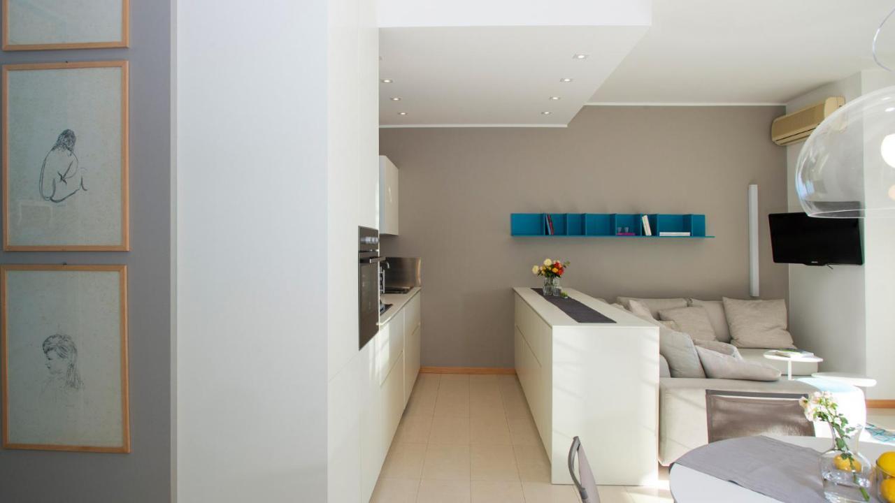 Marina Uno View Apartment Линьяно-Саббьядоро Экстерьер фото